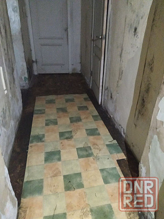 Продам 1/2 часть дома Петровский район шахта 21 3 комнаты. Донецк - изображение 4
