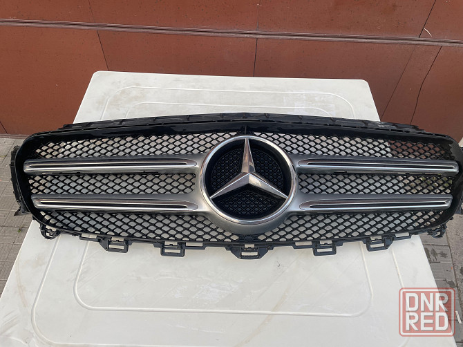 Решетка радиатора Mercedes w213 Донецк - изображение 1