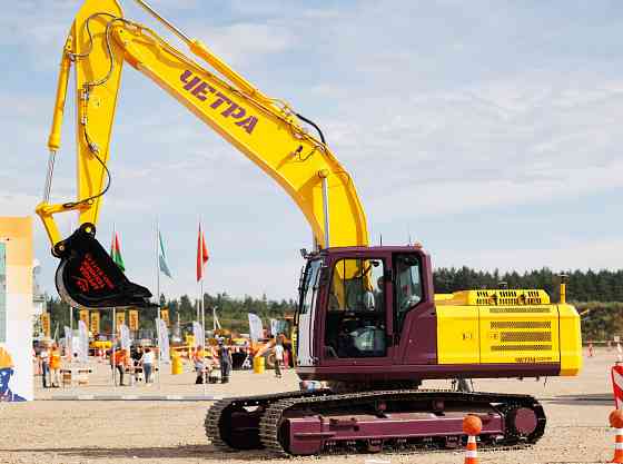 Гусеничный экскаватор Четра E220-NC Донецк