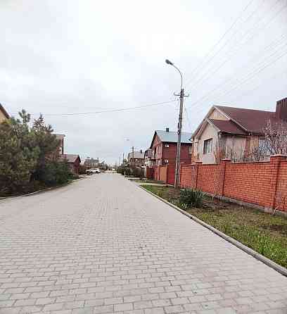 Продаётся большой, добротный трёхуровневый дом Мариуполь
