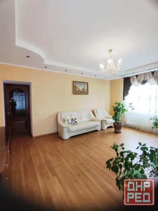 Продаётся большой, добротный трёхуровневый дом Мариуполь - изображение 4
