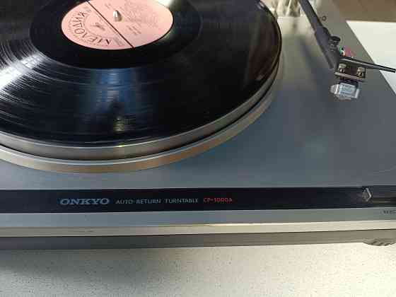 Проигрыватель винила Onkyo-CР 1000A Донецк