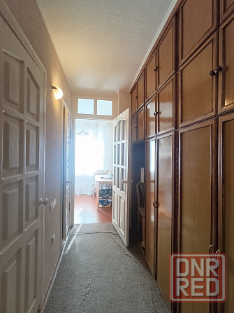 Продам 3-х комн 2/9 на Донском. Чешка 72 м². Холл. Мебель. Донецк - изображение 9