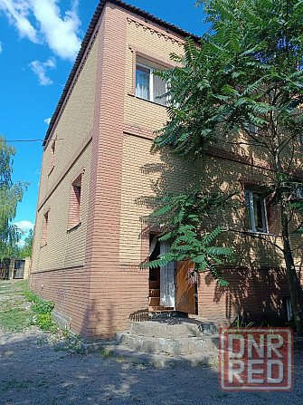 Продаётся просторный дом с большим подвалом и участком Донецк - изображение 1
