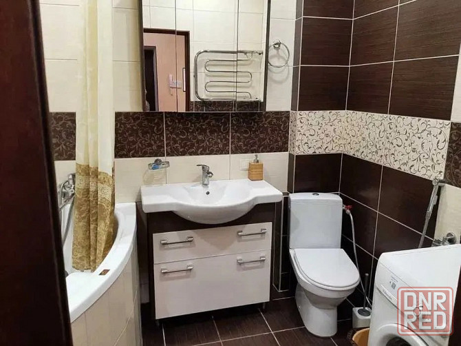Сдам трехкомнатную квартиру на Лунина Мариуполь - изображение 1
