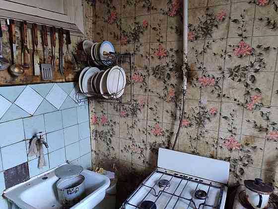 Продам 2-к квартиру центр 22-я линия Макеевка