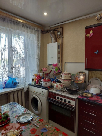 Продам 2-х комнатную квартиру Енакиево