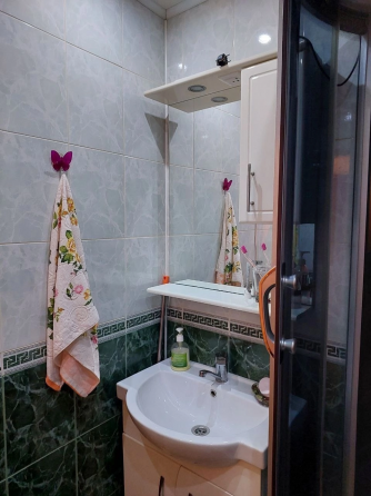 Продам 2-х комнатную квартиру Енакиево