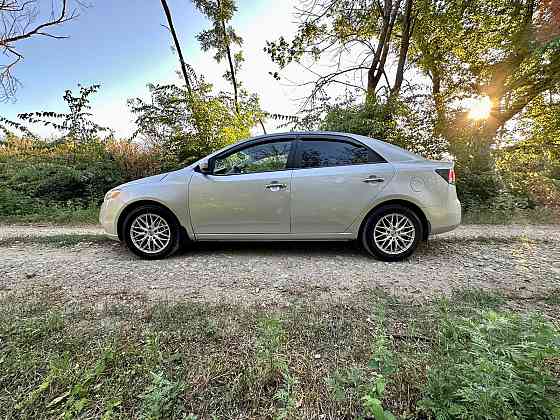 Kia Cerato, 2011г, 1.6 мт, 167т.км родной пробег! Донецк