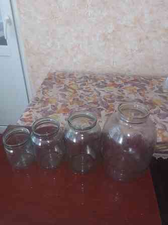 стеклянные банки 0,5л,0,7л,1л,2л,3л много Донецк