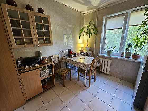 Продается 3 - х комнатная квартира, ул. Ионова Донецк