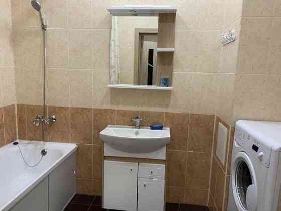 Сдается чистая, cвeтлая, однокомнатнaя квартира - 30 кв.м., нa 2 этaжe 9-этажнoгo домa в Ленинском Донецк
