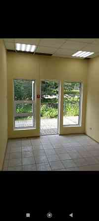 сдам магазин ворошиловск. р. цум 18000 р . Донецк