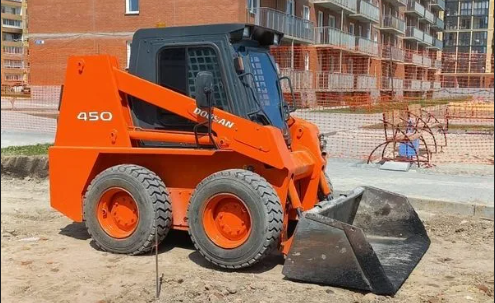 Трактор.Экскаватор, копатор, кидатор ,толкатор, насыпатор, ковырятор, ровнятор. Донецк