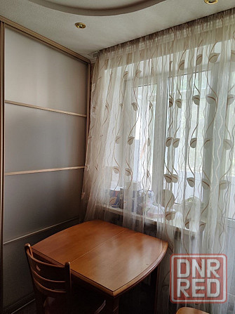Продам 1к кв Ильича макаронка дом кирпичный Донецк - изображение 6