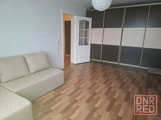 Сдается 1-комнатная (35 кв.м) квартира в Ворошиловском районе, ориентир Атлетик Донецк - изображение 1