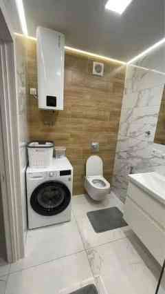 2-комн. квартира, 60м, с мебелью, 2/5 этаж. Донецк