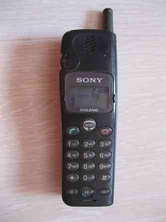 телефон Sony CMD-CD5 под сим карту с зарядным Донецк