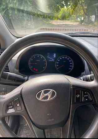Продаëтся Hyundai Solaris Рестайлинг 2014 года Донецк