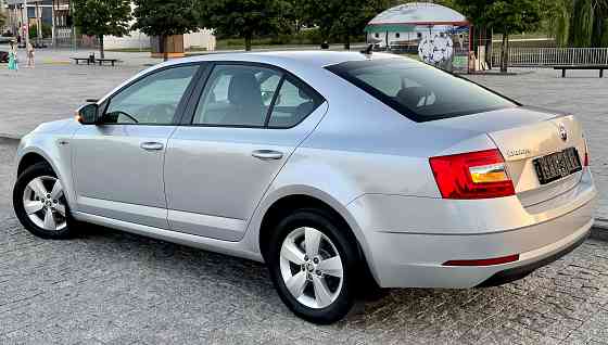 Skoda Octavia A7 1.6 MPI бензин коробка автомат Айсин в родной краске один хозяин зелёная автотека Донецк