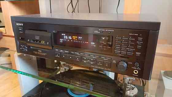 Кассетный магнитофон DAT Sony 77 ES черный Донецк