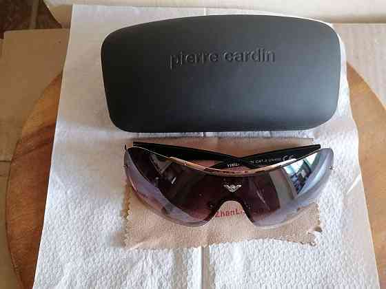 солнечные очки новые > Армани > футляр pierre cardin Донецк