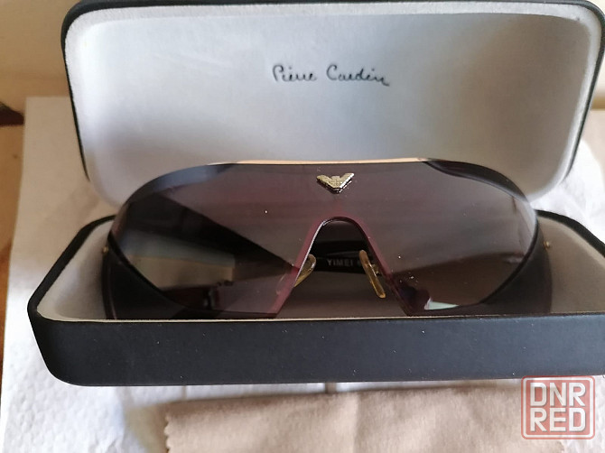 солнечные очки новые > Армани > футляр pierre cardin Донецк - изображение 1