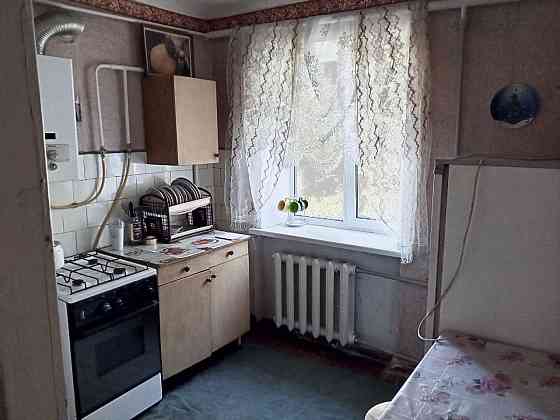 Продам 2 к.квартиру под ремонт Макеевка, Кировский район, Восточный, Макеевка