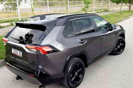 Продам Тойота RAV4 год выпуска 2022 Гибрид полный привод 4х4 бензин 2,5 обьем комплектация XSE Донецк