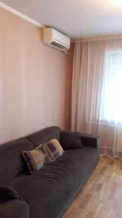 Сдам 1-но ком.кв. Цветочный. Жилое состояние ,всё есть. Донецк