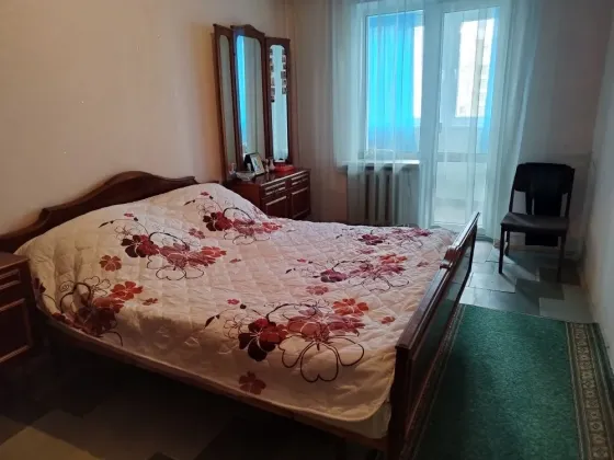 Продам 2-х ком.кв. Текстильщик. Рядом рынок. Документы готовы. Донецк