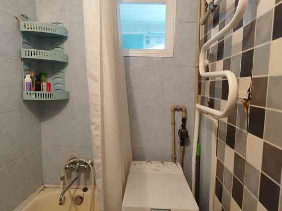 Продам 2-х ком.кв. Раздольная. Документы готовы.Никто не прописан. Донецк