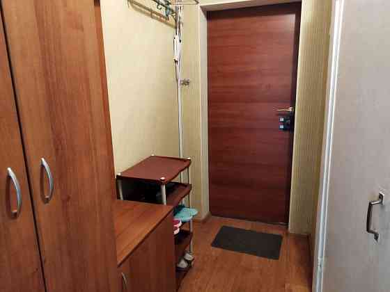 Продам 2-х ком.кв. Раздольная. Документы готовы.Никто не прописан. Донецк