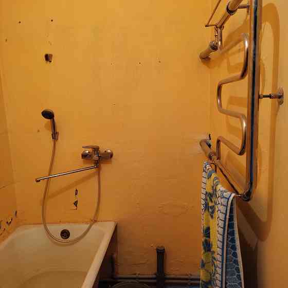 Продам 2-х ком квартиру. Петровского 126А Донецк