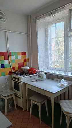 продам 3-квартиру пл. Петровского Донецк