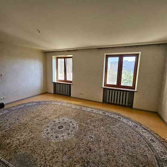 Продажа крупногабаритной 2-х комнатной квартиры в Куйбышевском районе, Топаз. Донецк