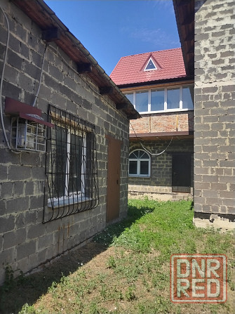 Продаю 3-этажный дом-новострой в Пролетарском районе. Донецк - изображение 1
