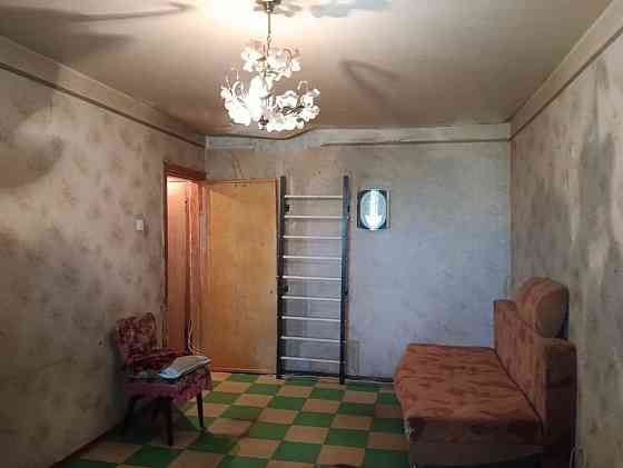 Продаётся 1 к.кв. м-н Азотный. Донецк