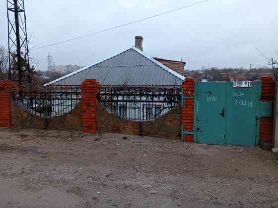 Срочно продаю частный, кирп дом с мебелью, площадь по документам 78 м2 в г. Мариуполе Ильичевский р- Мариуполь