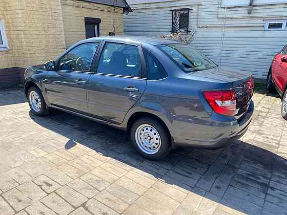 Lada Granta 1.6 8кл. 90л.с. Классик кондиционер. Серый Донецк