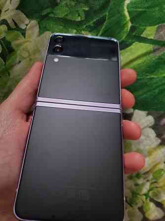 Samsung Galaxy Z Flip 3 Горловка