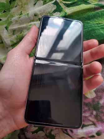 Samsung Galaxy Z Flip 3 Горловка
