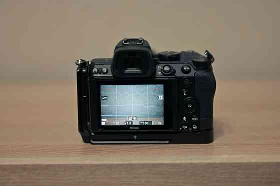 Беззеркальный фотоаппарат Nikon Z5 с объективом 35мм 1.8S Макеевка