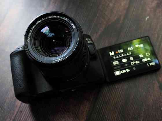 Canon 250D + 18-55 IS STM Макеевка