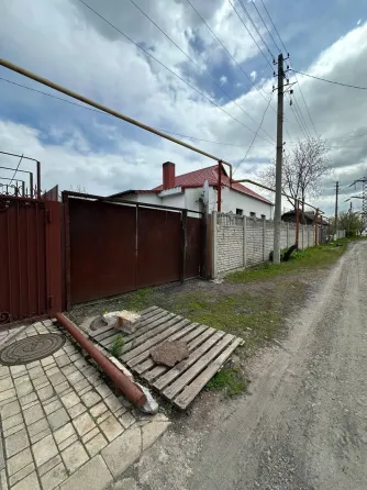 Продается 3 - х комнатный дом, ул. Красноуральская Донецк