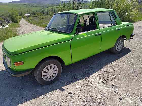 Рамный седан 1987 года Wartburg 353 W Донецк