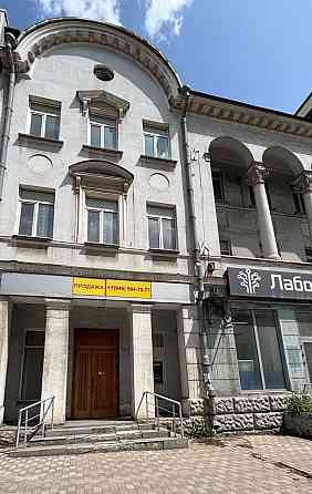 Продается шикарный офис по Артема, гостиница Централь Донецк
