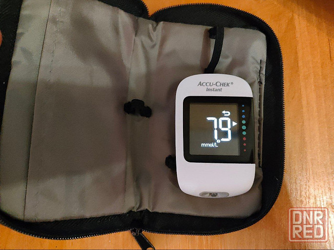 Глюкометр Accu-Chek Instant Донецк - изображение 1