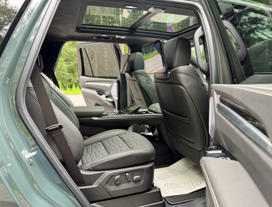 Cadillac Escalade V Series Донецк