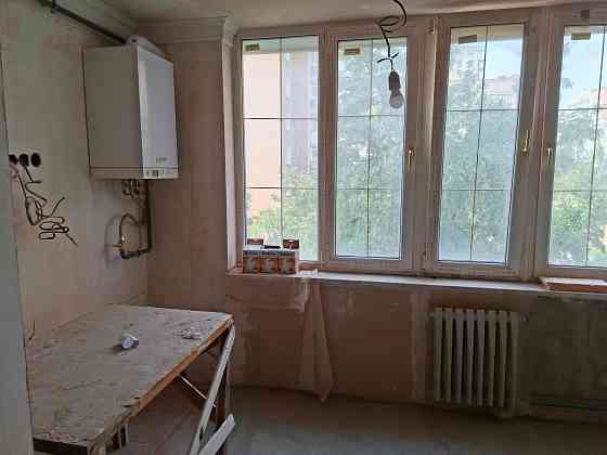 Продам 4-комнатную квартиру 144 м2 в центре Донецка. Министерка. Донецк